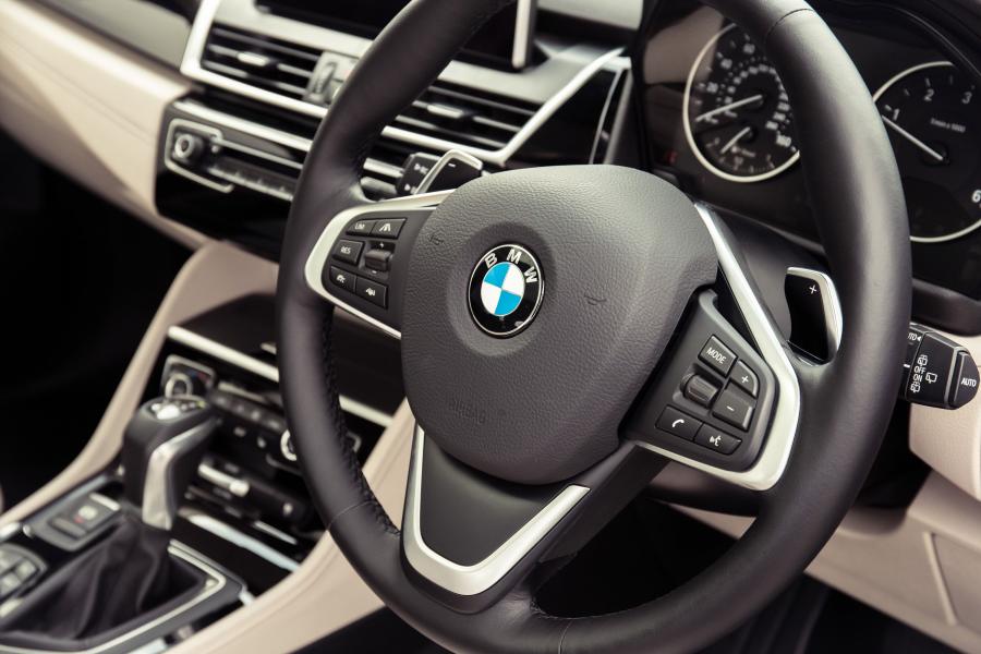  BMW 218d Active Tourer 2014 года  (UK) (фото 50 из 85)